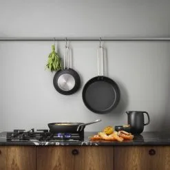 Eva Trio Stegepander Eva Trio – Professionel Stegepande -Køkkenudstyr 204720 204724 204728 Eva Trio Professional frying pans 2