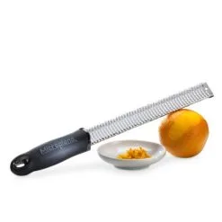 Rivejern Og Mandolinjern Microplane Premium Classic Rivejern – Sort